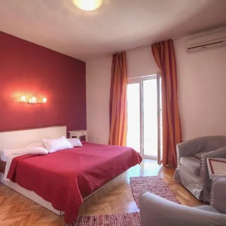 Villa Veli Nova Zavala