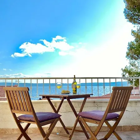 Villa Veli Nova Bed & Breakfast